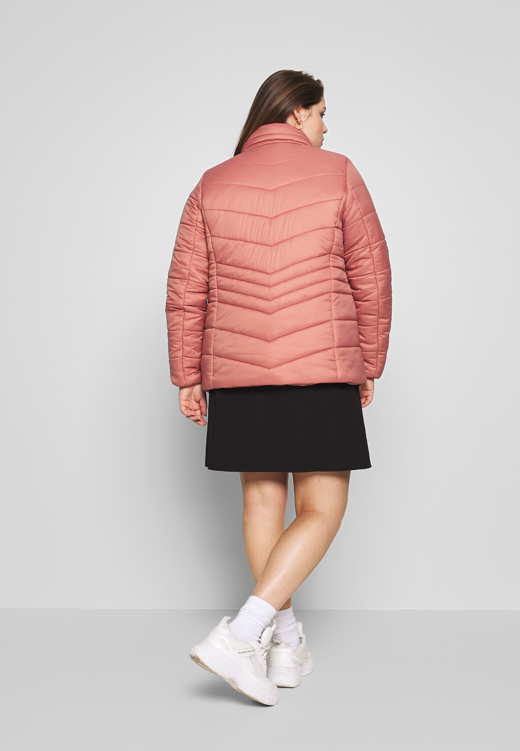 Zizzi MAGGIE JACKET Lett jakke dusty cedar Zalando.no Zizzi MAGGIE JACKET Lett jakke dusty cedar Zalando.no