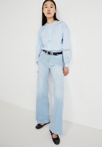 LOIS Jeans PALAZZO - Leveälahkeiset - light-blue denim