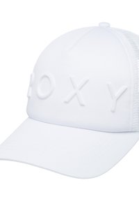 Sombrero blanco de tela con una corona estructurada y un ala plana. Presenta letras en relieve que dicen "ROXY" en la parte frontal y tiene una parte trasera de malla.