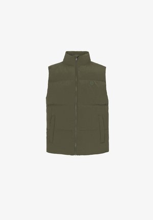 Gilet matelassé vert olive avec un col haut, une fermeture éclair à l'avant et deux poches latérales. Il présente un logo circulaire au niveau de la poitrine.