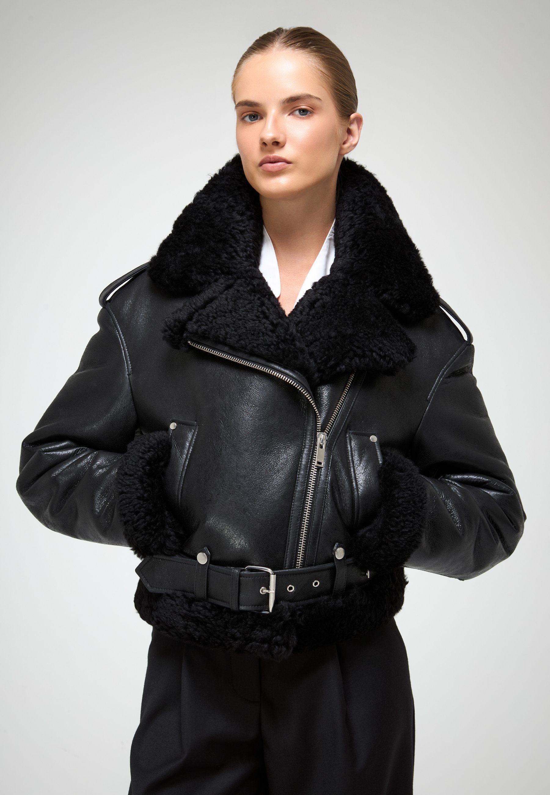 VESP COLLER FUR JKT ブラック ジャケット VESP COLLER FUR JKT ブラック ジャケット