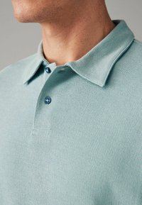 Next REGULAR FIT - Polo krekls - green