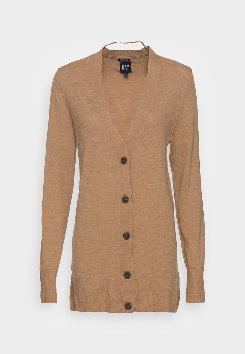 Cardigan marron clair à manches longues avec col en V, cinq boutons sur le devant, poignets et ourlet côtelés, présenté sur un cintre.