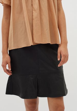 TESSIIW  - A-snit nederdel - black