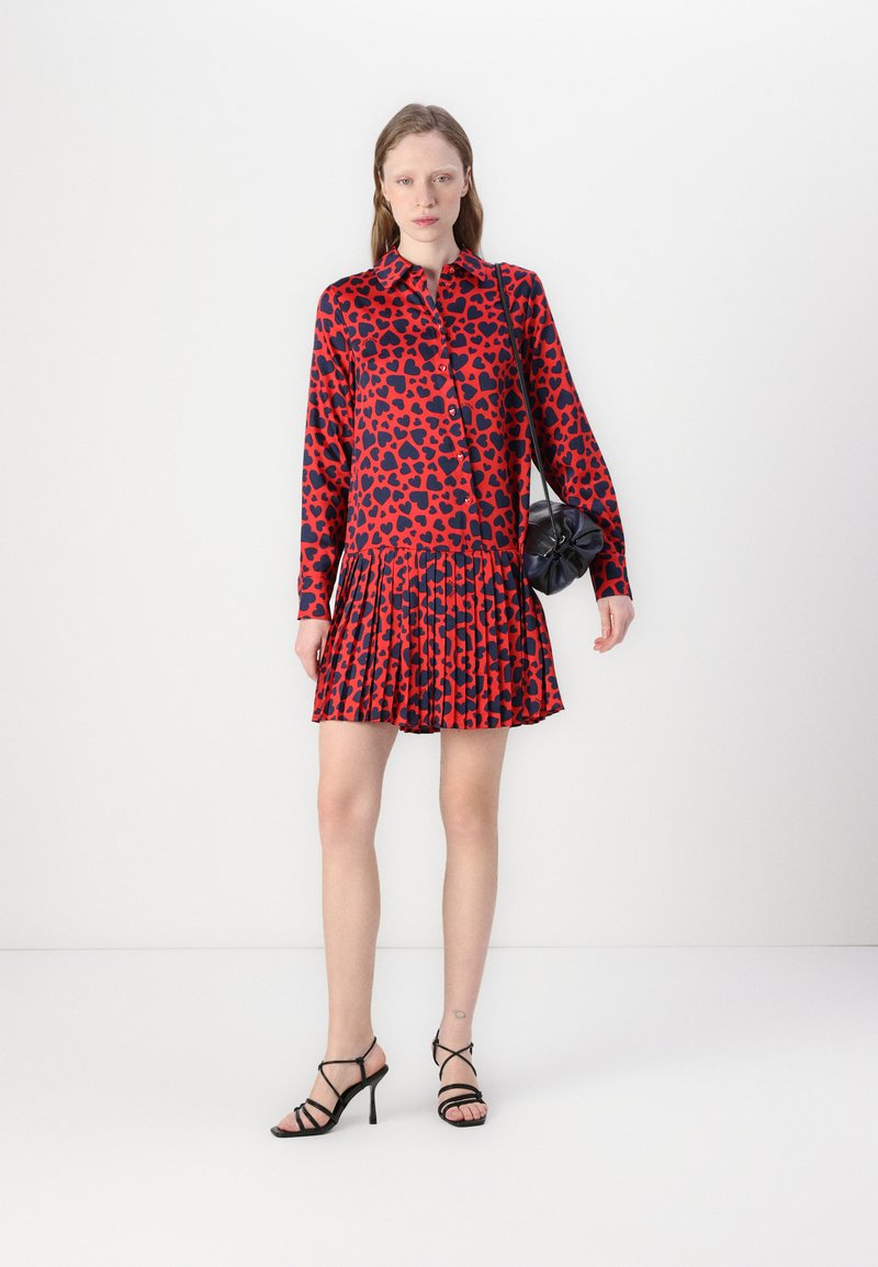 kate spade red heart dress these dresses make our heart skip a beat... shop now: http://bit.ly/2RxoBiD