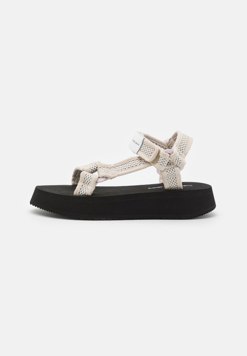 Calvin Klein Jeans Sandalen met plateauzool crème