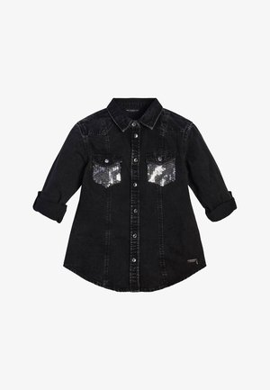 Camicia di jeans nera a maniche lunghe con chiusura frontale a bottoni, polsini arrotolati e due tasche sul petto decorate con paillettes argento.
