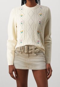 Object Maglione - sand