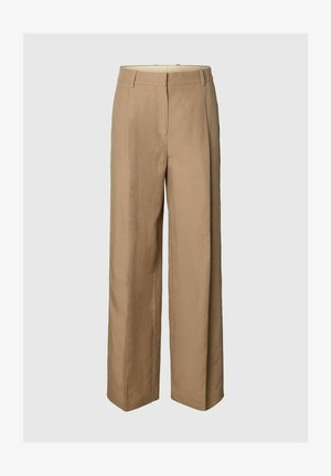 Bež široke hlače s pojasom, prednjim patentnim zatvaračem i petljama za remen, prikazane na jednostavnoj svijetlosivoj pozadini.