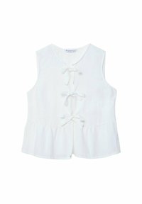 Biała bezrękawnik z dekoltem w kształcie litery V, z przodem zapinanym na trzy kokardy i marszczonym dołem peplum. Wykonana z lekkiego, teksturowanego materiału.