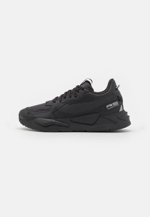 Sneakersy niskie