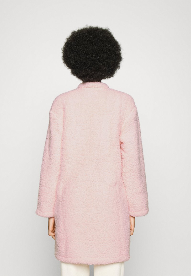 Damen Nachthemden | kate spade new york SHERPA ROBE Bademantel pastry pink/pink - ES83102 Damen Nachthemden | kate spade new york SHERPA ROBE Bademantel pastry pink/pink - ES83102