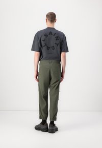 Thumbnail Image 4