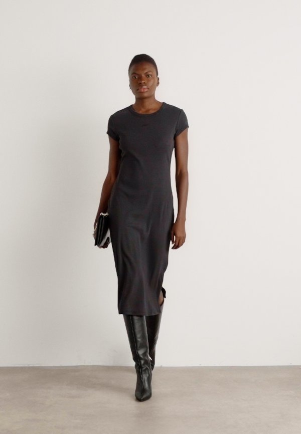 ELIRA - Jersey dress3