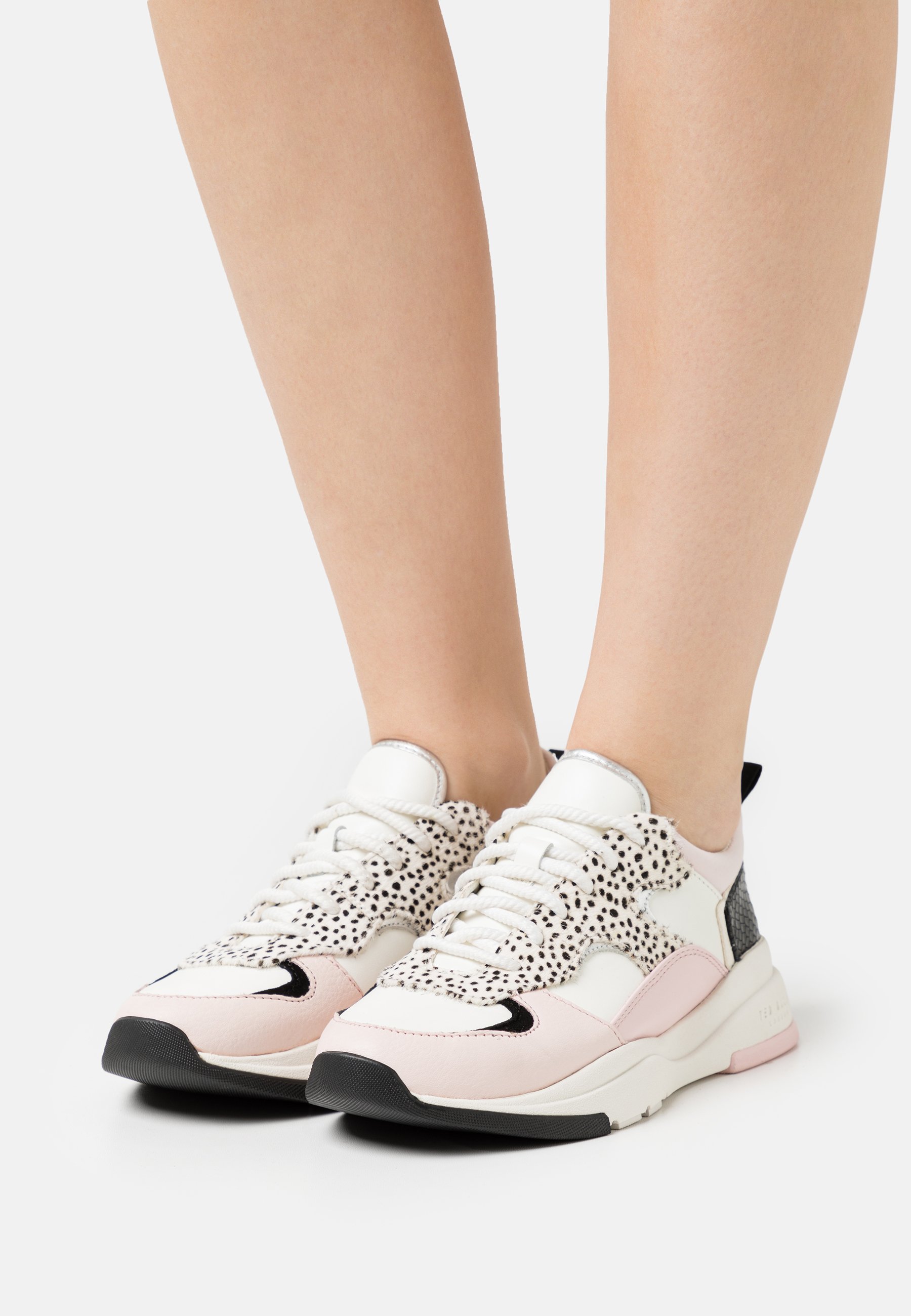 Ted Baker Dames Lage sneakers Merata Zwart - Schoenen.nl