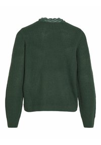 Zielony sweter z dzianiny z prążkowanym wzorem, długimi rękawami i falbaniastym dekoltem. Tył ma gładki, bezszwowy design.