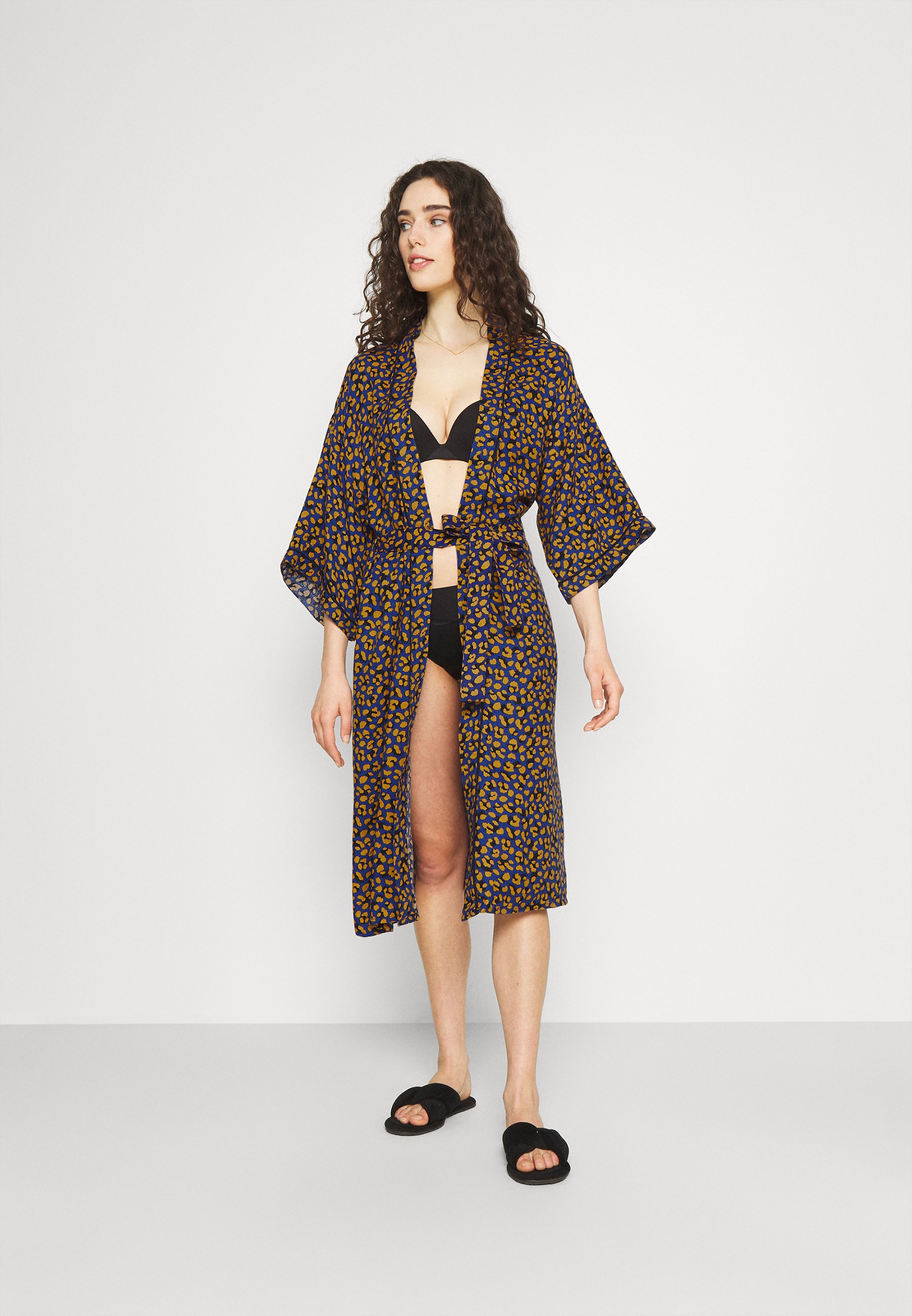 Becksondergaard Lineora Liberte Kimono Bademantel Mazarine Blue Mehrfarbig Zalando De