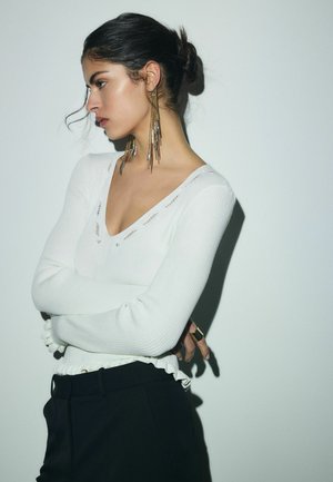 REGULAR FIT - V-NECK EMBELLISHED  - Maglione - ecru