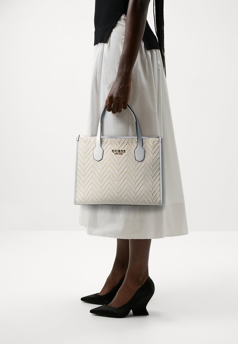 Guess SILVANA - Kézitáska - white