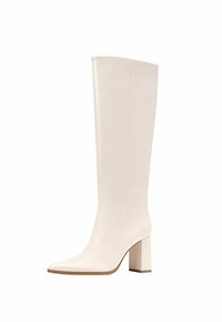 Weiße knöchelhohe Stiefel aus glattem Leder. Mit spitzem Zeh und einem Blockabsatz mit einer kontrastierenden braunen Sohle. Einfaches, schlankes Design.