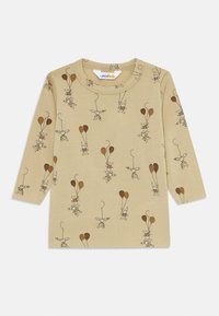 Beige Langarm-Babyschirt mit Cartoon-Kaninchen, die braune Luftballons halten, die überall aufgedruckt sind, und Druckknöpfen an einer Schulter.