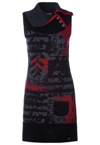 Ärmlös svart klänning med röda och grå abstrakta mönster, asymmetrisk krage med fyra knappar, och en liten svart ficka framtill.