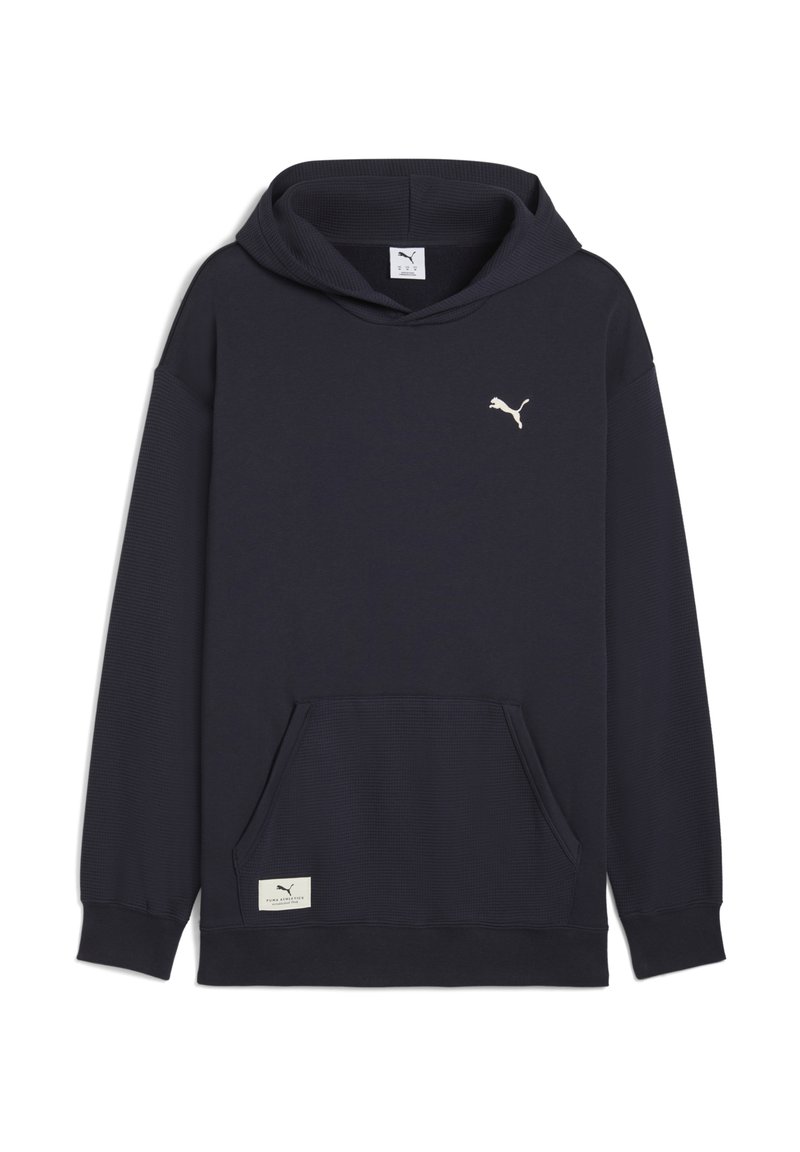 Felpa blu navy realizzata in tessuto morbido, con tasca frontale, dettagli a coste sul cappuccio e un piccolo logo Puma bianco sul petto.