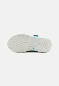 Superfit KICKS wielokolorowy
