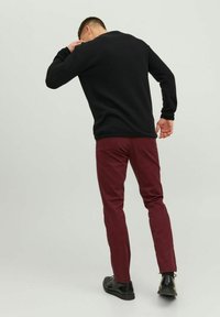 Jack & Jones JPSTMARCO NOOS - Chino - port royale