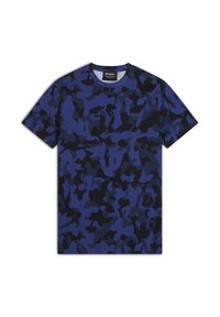 T-shirt blu con motivo camouflage realizzato in tessuto morbido. Presenta un colletto tondo e maniche corte. Il nome del marchio "FREDDY" è stampato in modo discreto sulla parte anteriore.