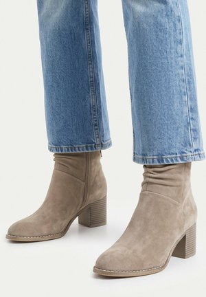 Jenny, Ankle boots - beige