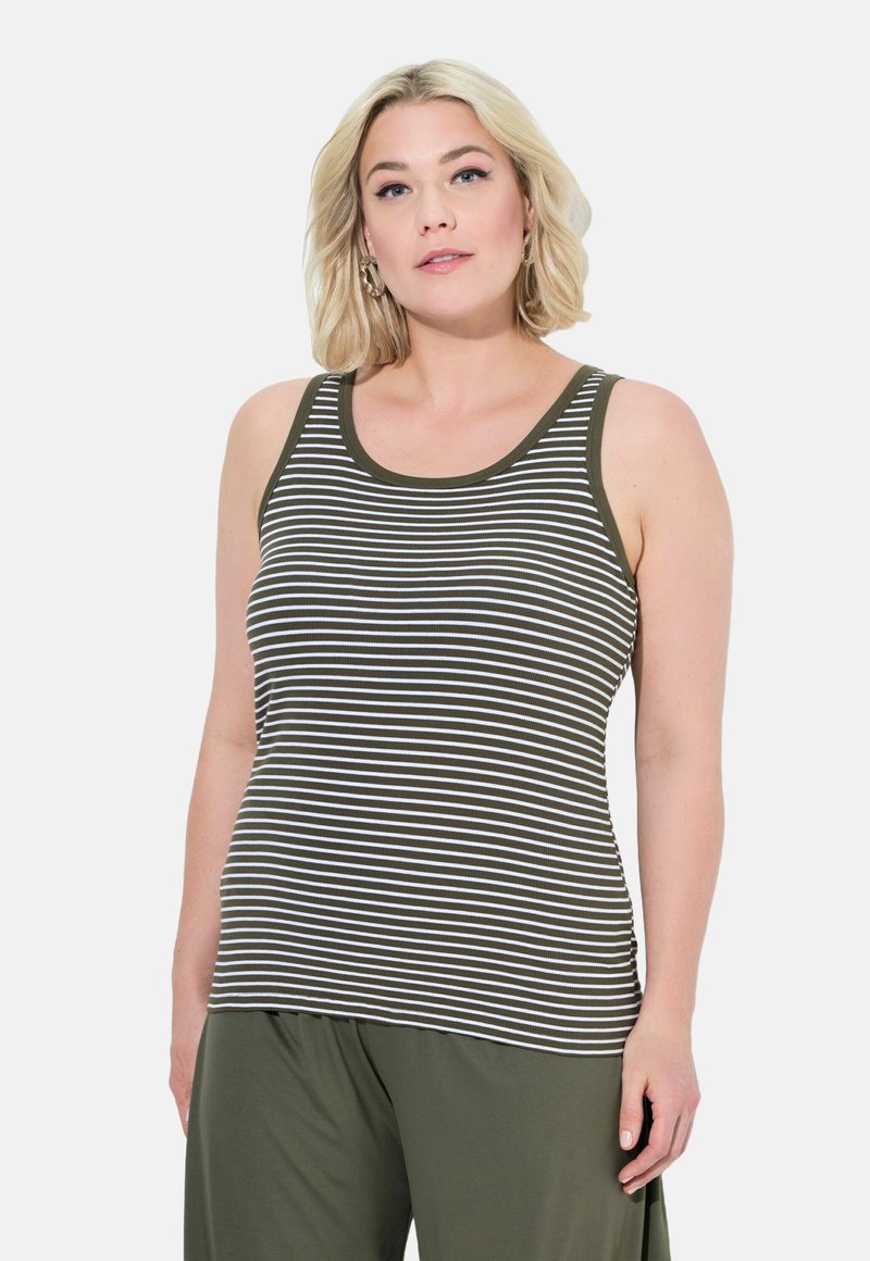 Randig ärmlös topp i mörkgrön och vit, med rund halsringning och en figurvänlig design. Tyget verkar glatt med en ribbad textur.