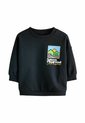 Felpa nera con scollatura a girocollo e maniche a tre quarti. Presenta una grafica stampata colorata di un paesaggio e il testo "Il Parco Giochi della Natura".
