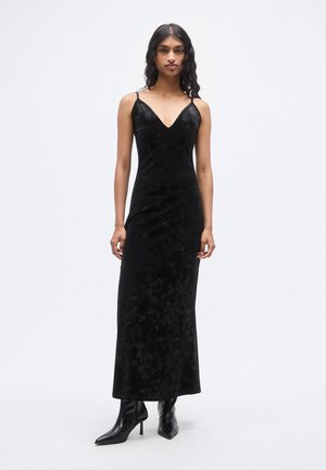 MAXI DRESS - Společenské šaty - black