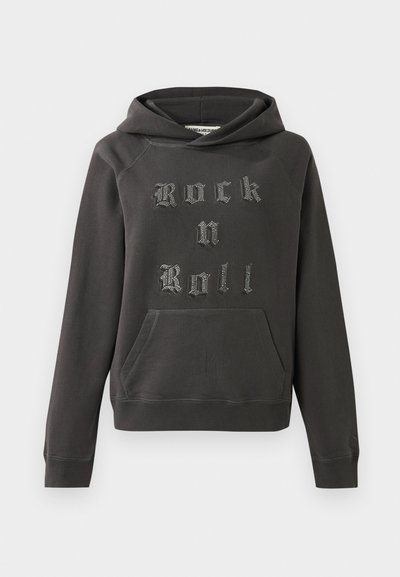 Mörkgrå huvtröja i mjukt material, med en framficka i kängurudesign och prydd med "Rock n Roll" i texturerad silverfärg.