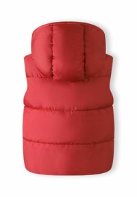 Rote Pufferweste mit hohem Kragen und Kapuze. Verfügt über horizontale Steppnähte und ein glattes, glänzendes Obermaterial. Ohne Ärmel.