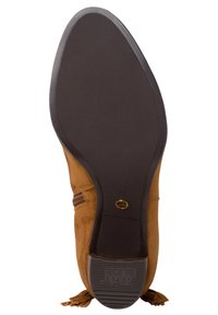 Suola di una scarpa in suede marrone con tacco in gomma antiscivolo e cerniera laterale visibile, con numero di taglia 37 e marchio del brand.