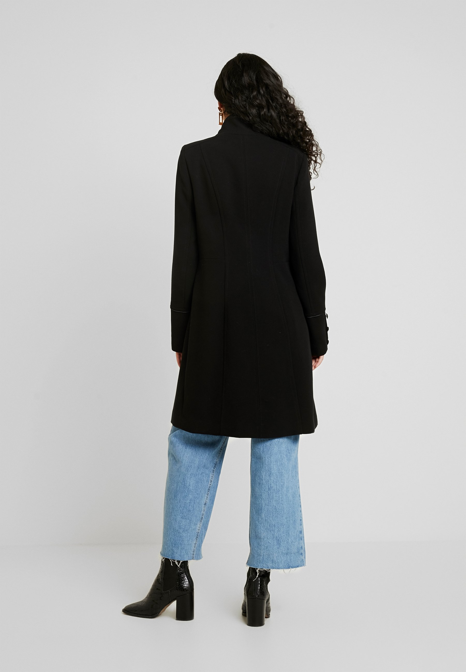 Wallis Tall FUNNEL BRAIDED MILITARY Kåpe frakk black Wallis Kåpe frakk black Zalando.no