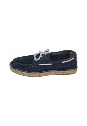 Boat shoes - marine x white laces