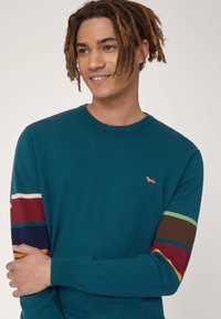 Harmont & Blaine GIROCOLLO CON FASCE A CONTRASTO SULLE - Maglione - blue denim