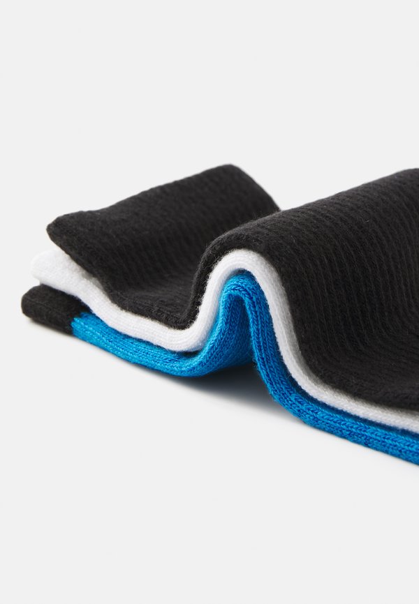 CREW UNISEX 3 PACK - Socks3