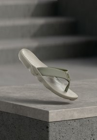 Δεν επιλέχθηκε, light army/med olive