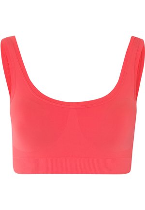 Crop top aderente in corallo vibrante, realizzato in tessuto elastico, presenta un collo ampio e spalline, con un orlo a costine per una maggiore texture.