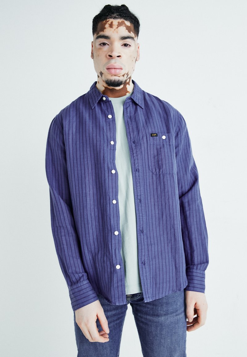 Lee - SURE - Camisa - medieval blue, Ampliar