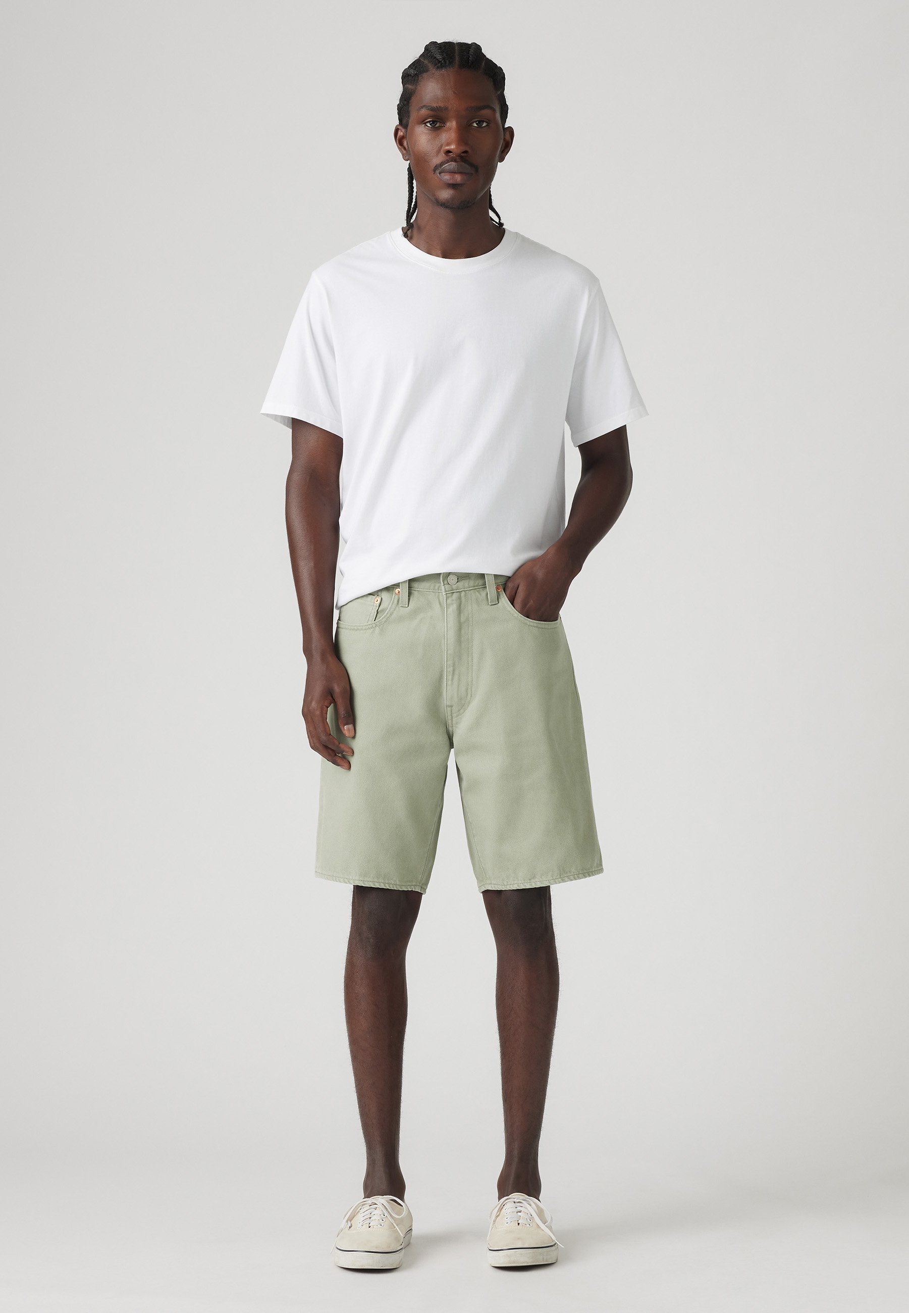 Levi's 468 LOOSE SHORTS Blauw - Gratis levering | ! - Textiel Korte broeken / Bermuda's Heren € 64,99
