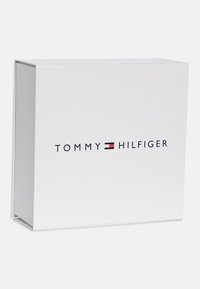 Tommy Hilfiger UNISEX SET - Kingitused beebile - ivory petal