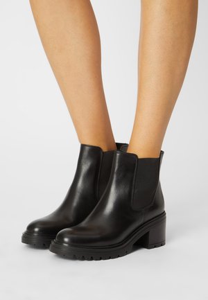 Geox, Bottines à plateau - black