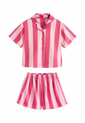 Chemise à manches courtes à rayures verticales rose et rose clair avec boutons, avec short assorti à taille élastique.