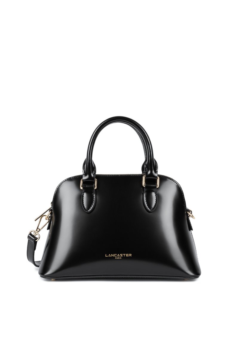 Borsa a tracolla in pelle nera con design strutturato, manici superiori, accessori in argento e chiusura con zip. Presenta un logo sul davanti.