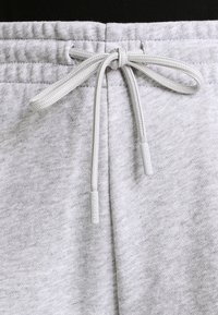 Lacoste Sport Träningsbyxor - light grey